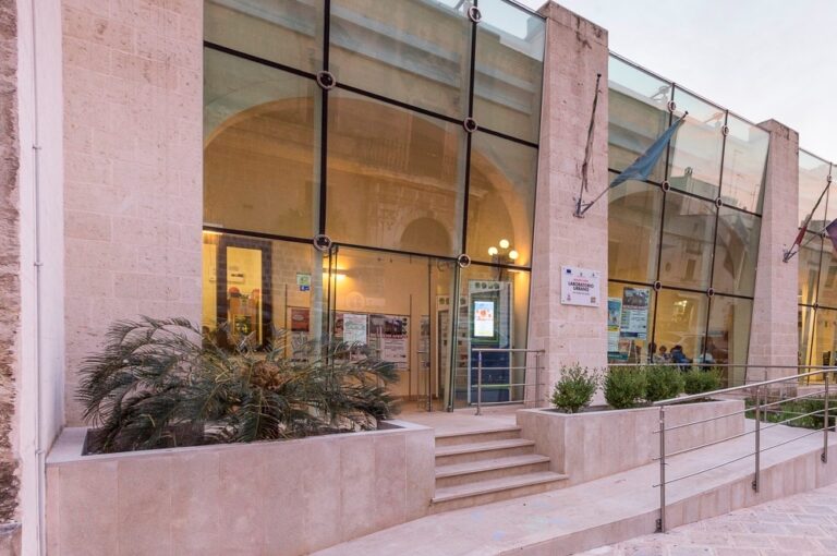 L’esperienza della scuola ‘Penny Wirton’ raccontata al Laboratorio Urbano di Fasano L'esperienza della scuola 'Penny Wirton' raccontata al Laboratorio Urbano di Fasano - Osservatorio Fasano