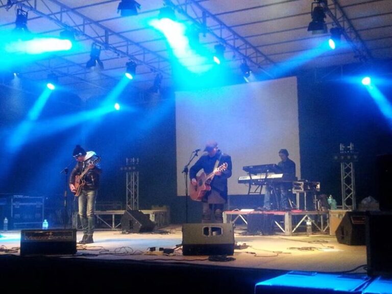 Gianni Laporta: un tastierista fasanese alla corte degli Audio 2 - Osservatorio Fasano