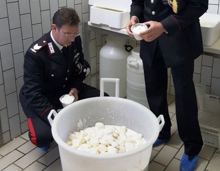 Operazione ‘Got Milk’: sequestrato latte non tracciato a Fasano Operazione 'Got Milk': sequestrato latte non tracciato a Fasano - Osservatorio Fasano