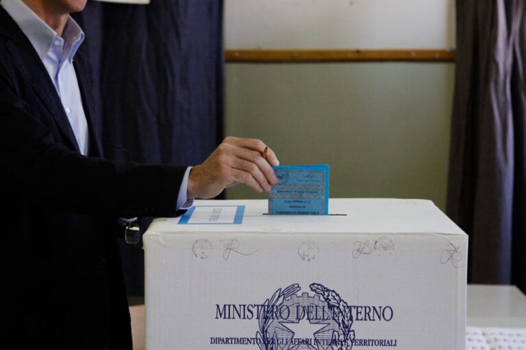 Aperte le operazioni di voto: alle urne Lello Di Bari, Elio Schiavone, Vito Bianchi e Stella Carparelli - Osservatorio Fasano