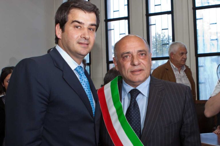 Lello Di Bari riceve, ufficialmente, per la seconda volta, la fascia tricolore - Osservatorio Fasano