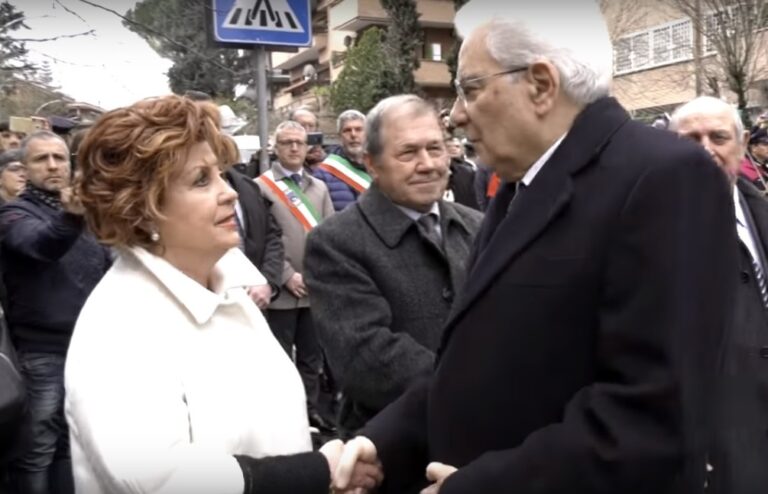 Nuova targa monumentale per gli ‘eroi’ di via Fani a Roma IL VIDEO Nuova targa monumentale per gli 'eroi' di via Fani a Roma IL VIDEO - Osservatorio Fasano
