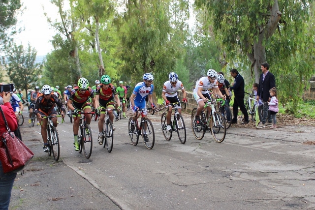 Ciclocross: Ernesto Angelini e Biagio Palmisano vincono a Tuglie Ciclocross: Ernesto Angelini e Biagio Palmisano vincono a Tuglie - Osservatorio Fasano