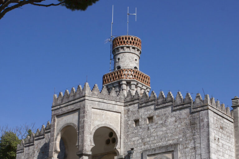 Rubata nella notte la cupola del Minareto - Osservatorio Fasano