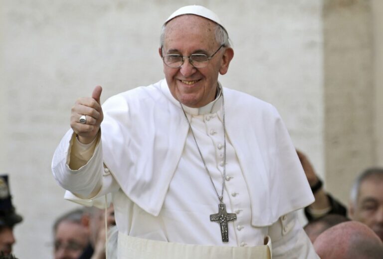 Papa Francesco in terra di Brindisi: il sindaco di Fasano Lello Di Bari propone un comitato tra i Comuni - Osservatorio Fasano