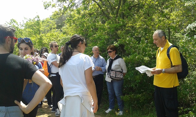 Un’intensa passeggiata lungo l’antico tracciato dell’acquedotto con l’Associazione ‘Cocolicchio’ Un'intensa passeggiata lungo l'antico tracciato dell'acquedotto con l'Associazione 'Cocolicchio' - Osservatorio Fasano