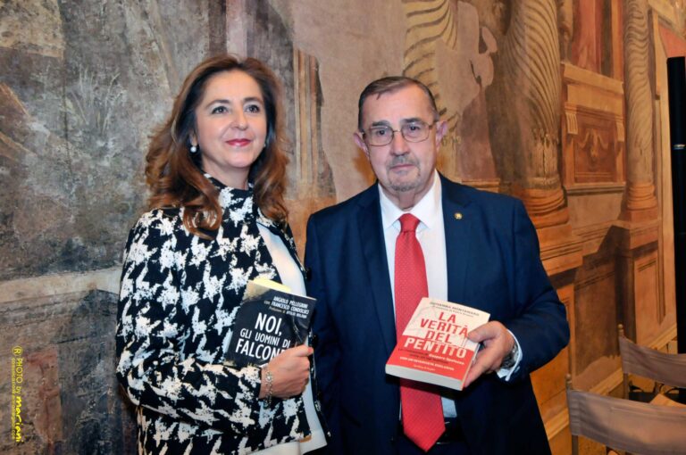 La fasanese Giovanna Montanaro premia il generale Angiolo Pellegrini a Roma - Osservatorio Fasano