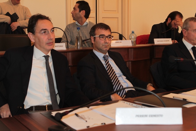 Crisi politica a Fasano: trattative in corso per ricucire la maggioranza Crisi politica a Fasano: trattative in corso per ricucire la maggioranza - Osservatorio Fasano