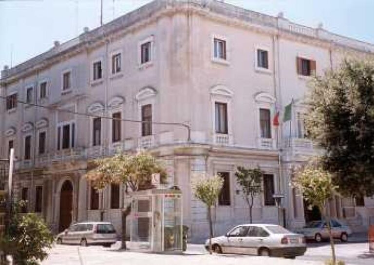 Truffe agli anziani: incontri per prevenire i raggiri in tutta la Provincia di Brindisi - Osservatorio Fasano