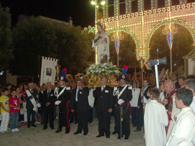 A Fasano la maggioranza litiga anche per una processione - Osservatorio Fasano