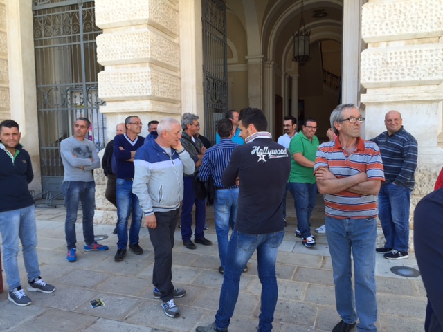Stato di agitazione dei dipendenti Tradeco di Fasano: sciopero il 30 novembre Stato di agitazione dei dipendenti Tradeco di Fasano: sciopero il 30 novembre - Osservatorio Fasano