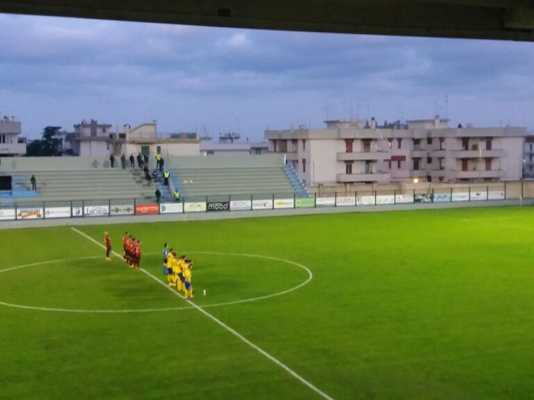I calci di rigore portano l’Us Città di Fasano in semifinale di Coppa I calci di rigore portano l'Us Città di Fasano in semifinale di Coppa - Osservatorio Fasano