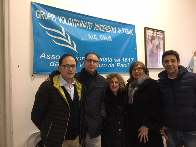 Successo per la raccolta alimentare del Lions Club Fasano Host Successo per la raccolta alimentare del Lions Club Fasano Host - Osservatorio Fasano