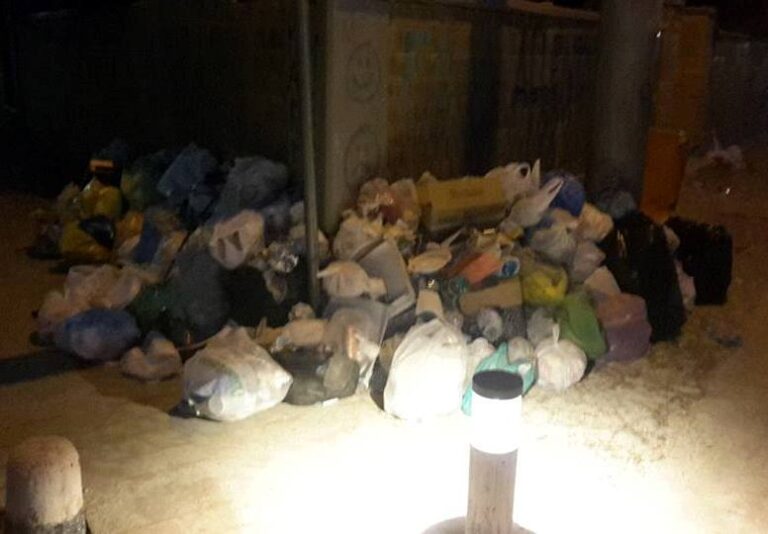 Torre Canne: dopo la tendopoli la frazione deve fare i conti con i rifiuti Torre Canne: dopo la tendopoli la frazione deve fare i conti con i rifiuti - Osservatorio Fasano