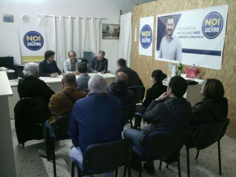 Anche a Fasano nasce il movimento ‘Noi con Salvini’ Anche a Fasano nasce il movimento 'Noi con Salvini' - Osservatorio Fasano