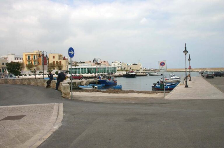 A Savelletri la Befana vien dal mare - Osservatorio Fasano