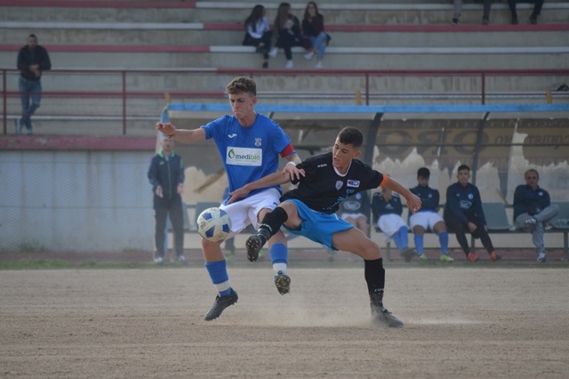 Fortune alterne per Allievi e Giovanissimi della Bs Soccer Team Fasano Fortune alterne per Allievi e Giovanissimi della Bs Soccer Team Fasano - Osservatorio Fasano