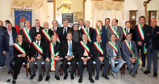 Papa Francesco in Puglia: Fasano tra le città firmatarie della richiesta ufficiale Papa Francesco in Puglia: Fasano tra le città firmatarie della richiesta ufficiale - Osservatorio Fasano