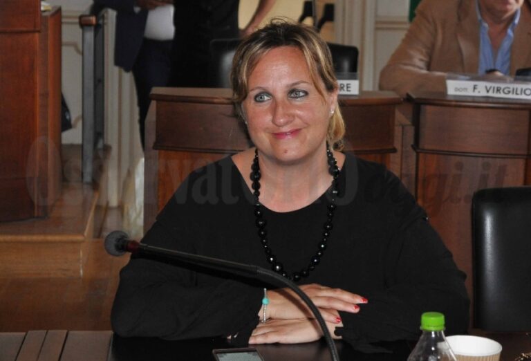 Sospensione DAD ‘Bianco Pascoli’: l’intervento dell’assessore Caroli Sospensione DAD 'Bianco Pascoli': l'intervento dell'assessore Caroli - Osservatorio Fasano