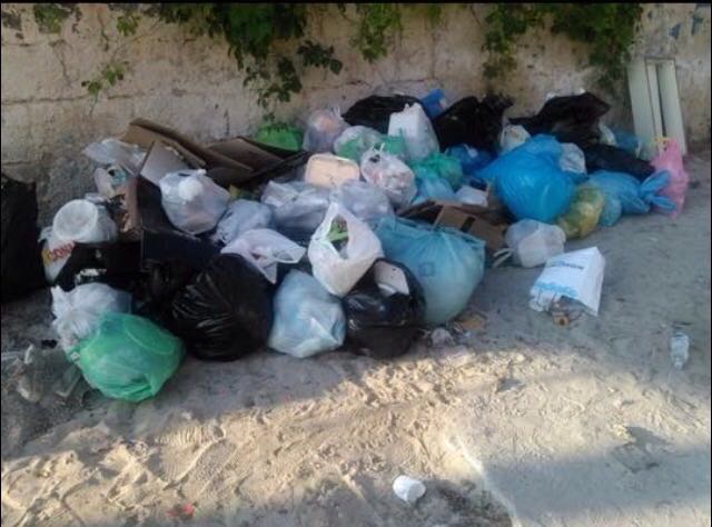 A Torre Canne ci si risveglia sommersi dai rifiuti A Torre Canne ci si risveglia sommersi dai rifiuti - Osservatorio Fasano