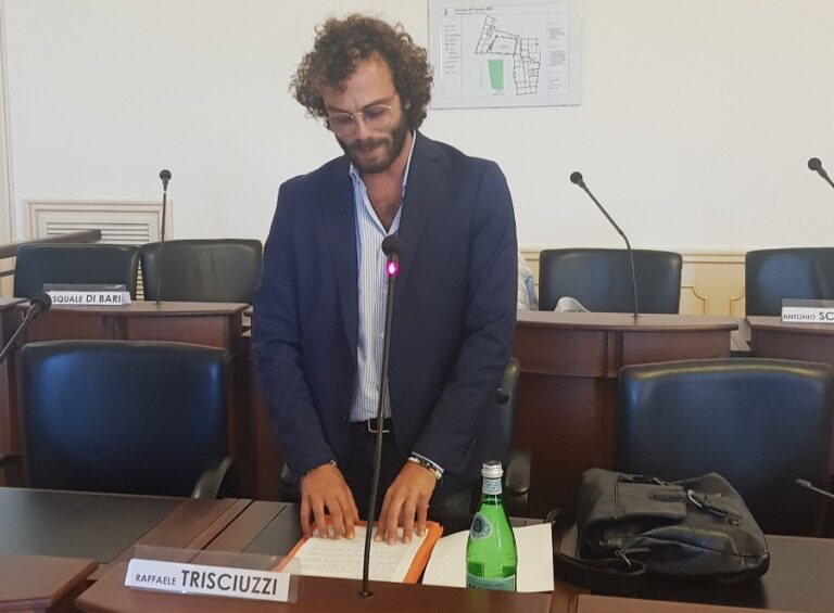 Raffaele Trisciuzzi lascia l’M5S: In politica non contano più le idee e gli ideali Raffaele Trisciuzzi lascia l'M5S: In politica non contano più le idee e gli ideali - Osservatorio Fasano