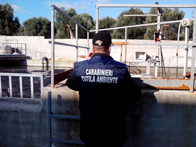 Rifiuti liquidi versati in un terreno agricolo: sequestrato impianto di depurazione a Fasano Rifiuti liquidi versati in un terreno agricolo: sequestrato impianto di depurazione a Fasano - Osservatorio Fasano