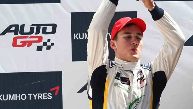 Vittorio Ghirelli campione Under 21 dell’Auto Gp 2013 Vittorio Ghirelli campione Under 21 dell'Auto Gp 2013 - Osservatorio Fasano