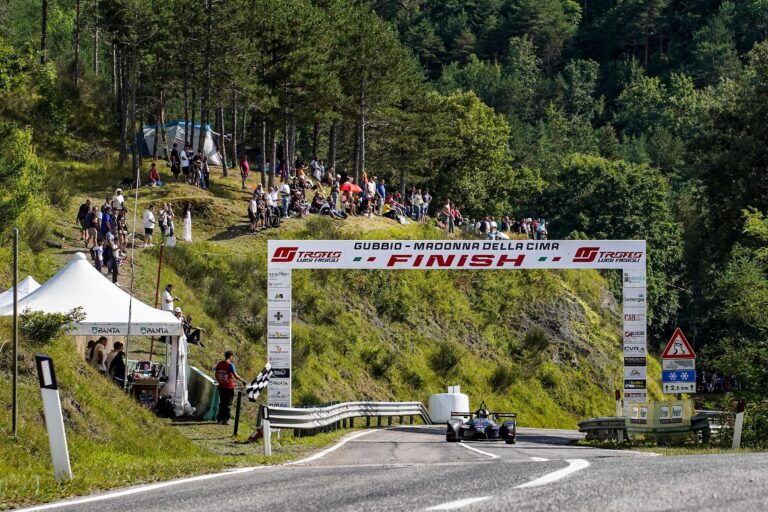 Gara bagnata gara fortunata per Ivan Pezzolla che vince il 60° Trofeo Fagioli - Osservatorio Fasano