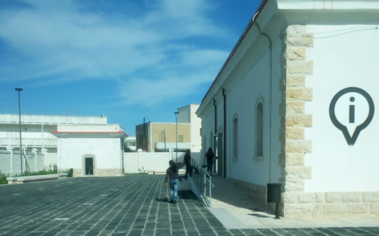 Easy Driver al Faro di Torre Canne - Osservatorio Fasano