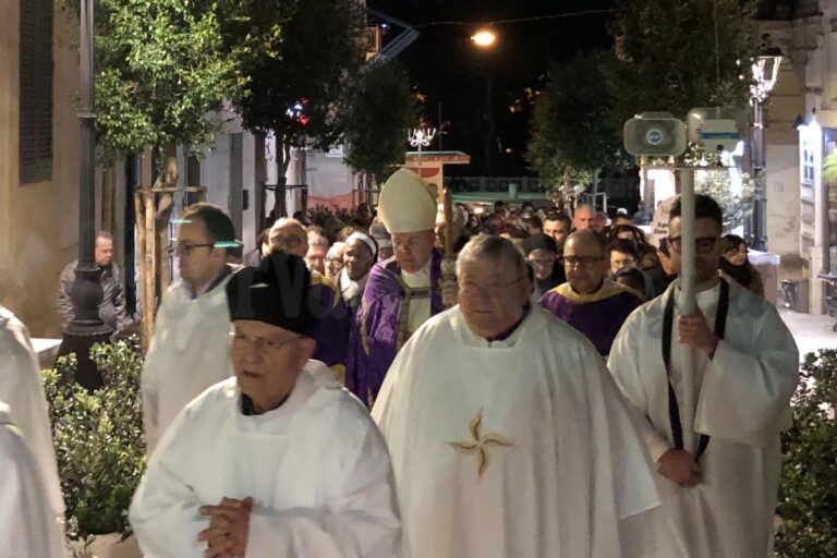 Statio Quaresimale: Fasano rivive l'antichissimo rito cristiano - Osservatorio Fasano