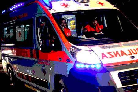 Scontro a Pezze di Greco: cestello elevatore urta scuolabus, ferito un bambino Scontro a Pezze di Greco: cestello elevatore urta scuolabus, ferito un bambino - Osservatorio Fasano