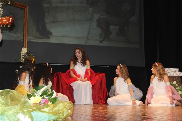 Premiati i vincitori del Premio Letterario Internazionale ‘Donna’ del Cif di Fasano Premiati i vincitori del Premio Letterario Internazionale 'Donna' del Cif di Fasano - Osservatorio Fasano