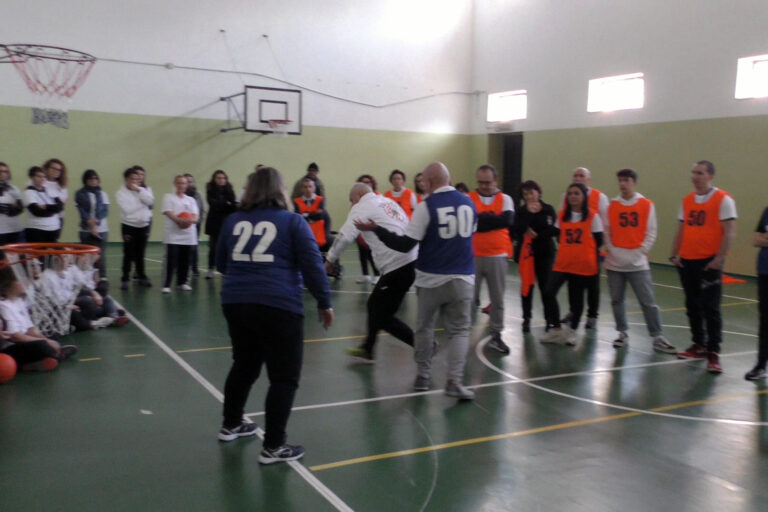 Iniziata la Fase 2 del progetto ‘Baskin: uno sport per tutti’ VIDEO Iniziata la Fase 2 del progetto 'Baskin: uno sport per tutti' VIDEO - Osservatorio Fasano