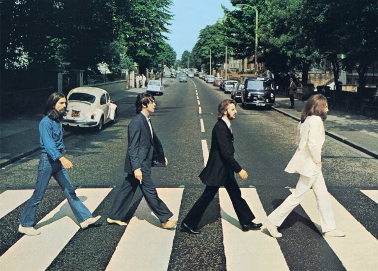 Savelletri in musica: ecco ‘The Beatles’, cover band del celebre quartetto di Liverpool Savelletri in musica: ecco 'The Beatles', cover band del celebre quartetto di Liverpool - Osservatorio Fasano
