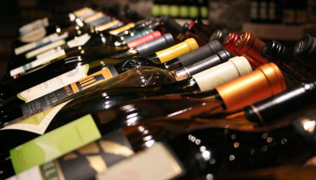Italiani e bottiglie di vino: un’indagine commissionata da Vinitaly rivela gusti e acquisti Italiani e bottiglie di vino: un'indagine commissionata da Vinitaly rivela gusti e acquisti - Osservatorio Fasano