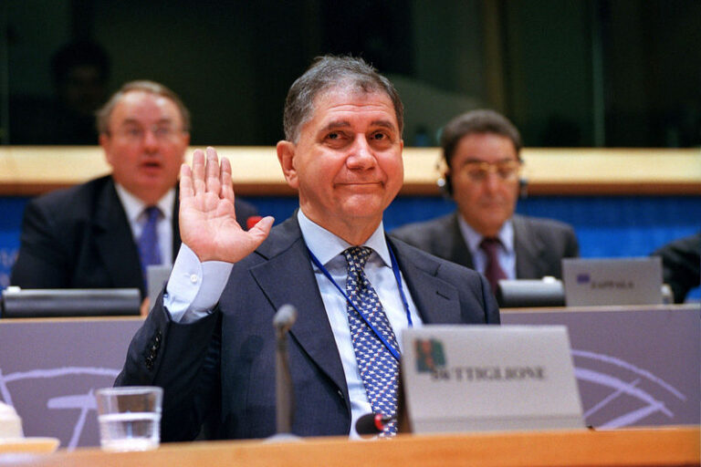 Si presenta l'Udc e per l'occasione ospite il presidente Buttiglione - Osservatorio Fasano