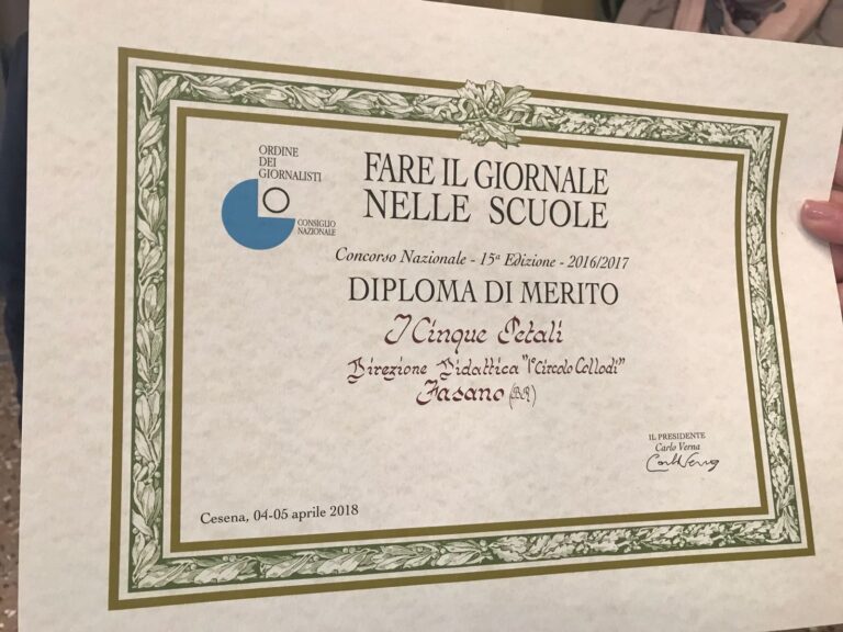 Il giornalino ‘I Cinque Petali’ della Collodi di Fasano premiato a Cesena Il giornalino 'I Cinque Petali' della Collodi di Fasano premiato a Cesena - Osservatorio Fasano