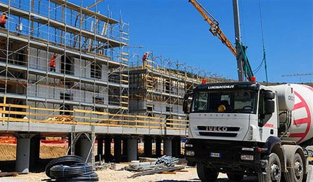 Noto imprenditore offre ai fasanesi centinaia di posti di lavoro in Algeria Noto imprenditore offre ai fasanesi centinaia di posti di lavoro in Algeria - Osservatorio Fasano