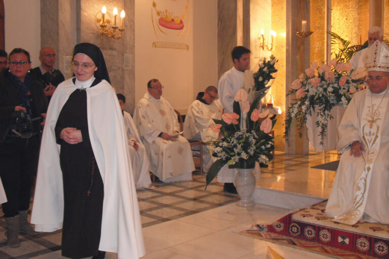 La fasanese Suor Rosa Lorusso prende i voti La fasanese Suor Rosa Lorusso prende i voti - Osservatorio Fasano