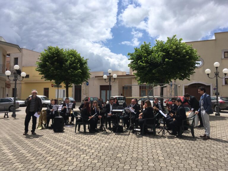Matinée della banda Ignazio Ciaia a Monalbano Matinée della banda Ignazio Ciaia a Monalbano - Osservatorio Fasano