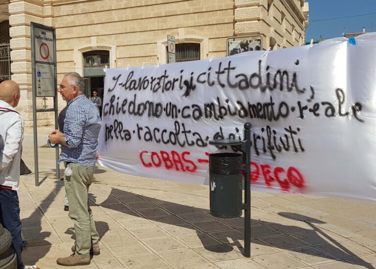 Il sindacato Cobas in Prefettura a Lecce per i lavoratori ex Gial Plast - Osservatorio Fasano