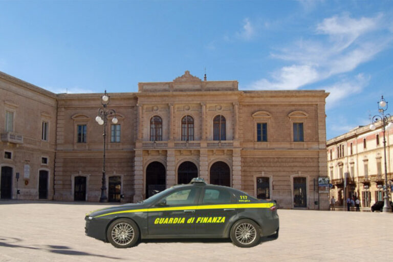 La Finanza irrompe negli uffici comunali e passa al setaccio decine di pratiche La Finanza irrompe negli uffici comunali e passa al setaccio decine di pratiche - Osservatorio Fasano