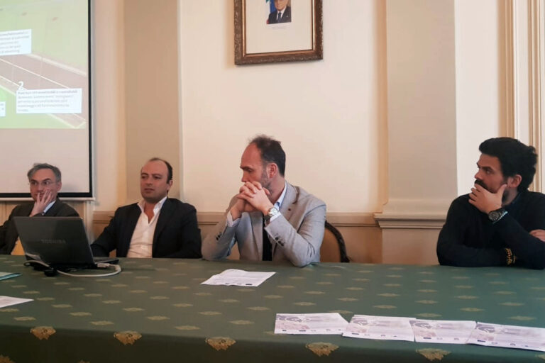 Presentato il progetto Yourstreetlight VIDEO - Osservatorio Fasano