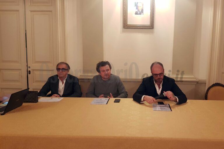 Con il nuovo servizio la raccolta differenziata dei rifiuti sale al 75,47 percento VIDEO - Osservatorio Fasano