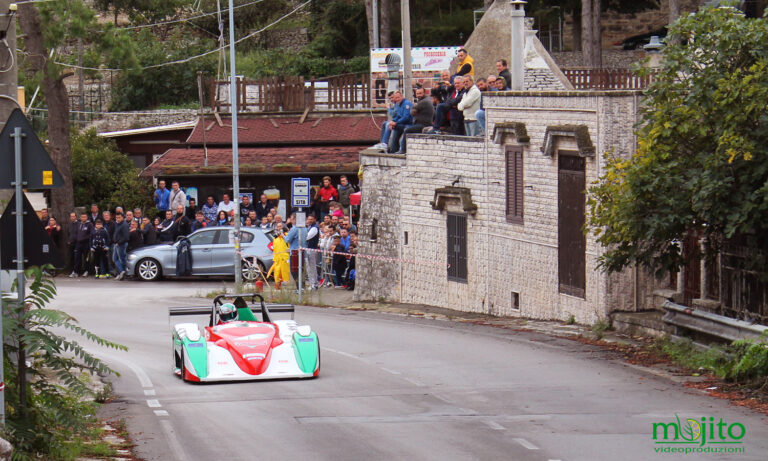 Coviello e la Viktor P12 si aggiudicano il 2° Minislalom della Selva Coviello e la Viktor P12 si aggiudicano il 2° Minislalom della Selva - Osservatorio Fasano