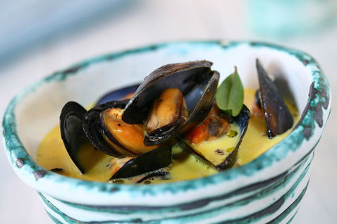 Cozze allo zafferano Cozze allo zafferano - Osservatorio Fasano