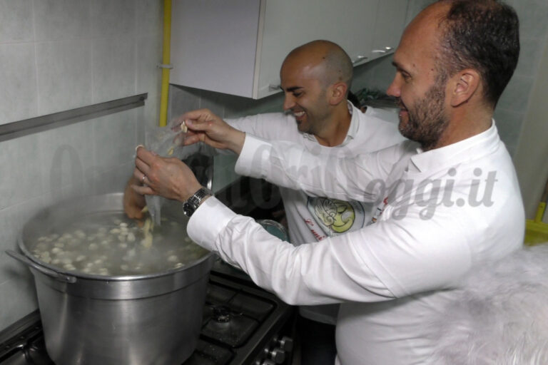 La 'Cena tra amici' dell'Ala nascosta VIDEO - Osservatorio Fasano
