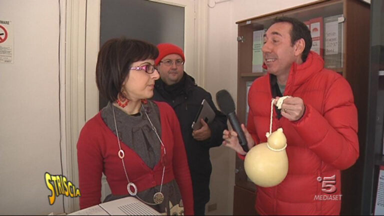 Striscia la notizia: questa sera in onda il servizio sull'assenteismo a Fasano - Osservatorio Fasano