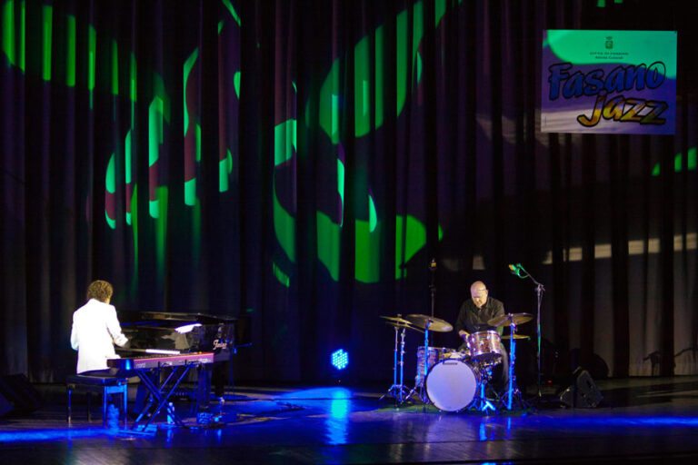 Fasano Jazz 2012: l’improvvisazione è d’Autore Fasano Jazz 2012: l'improvvisazione è d'Autore - Osservatorio Fasano