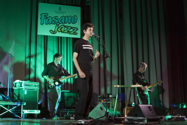 Fasano Jazz, con i Fluido Rosa rivive il mito Fasano Jazz, con i Fluido Rosa rivive il mito - Osservatorio Fasano